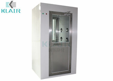 Contamination Control Cleanroom Air Shower Dengan Konstruksi Material Yang Berbeda